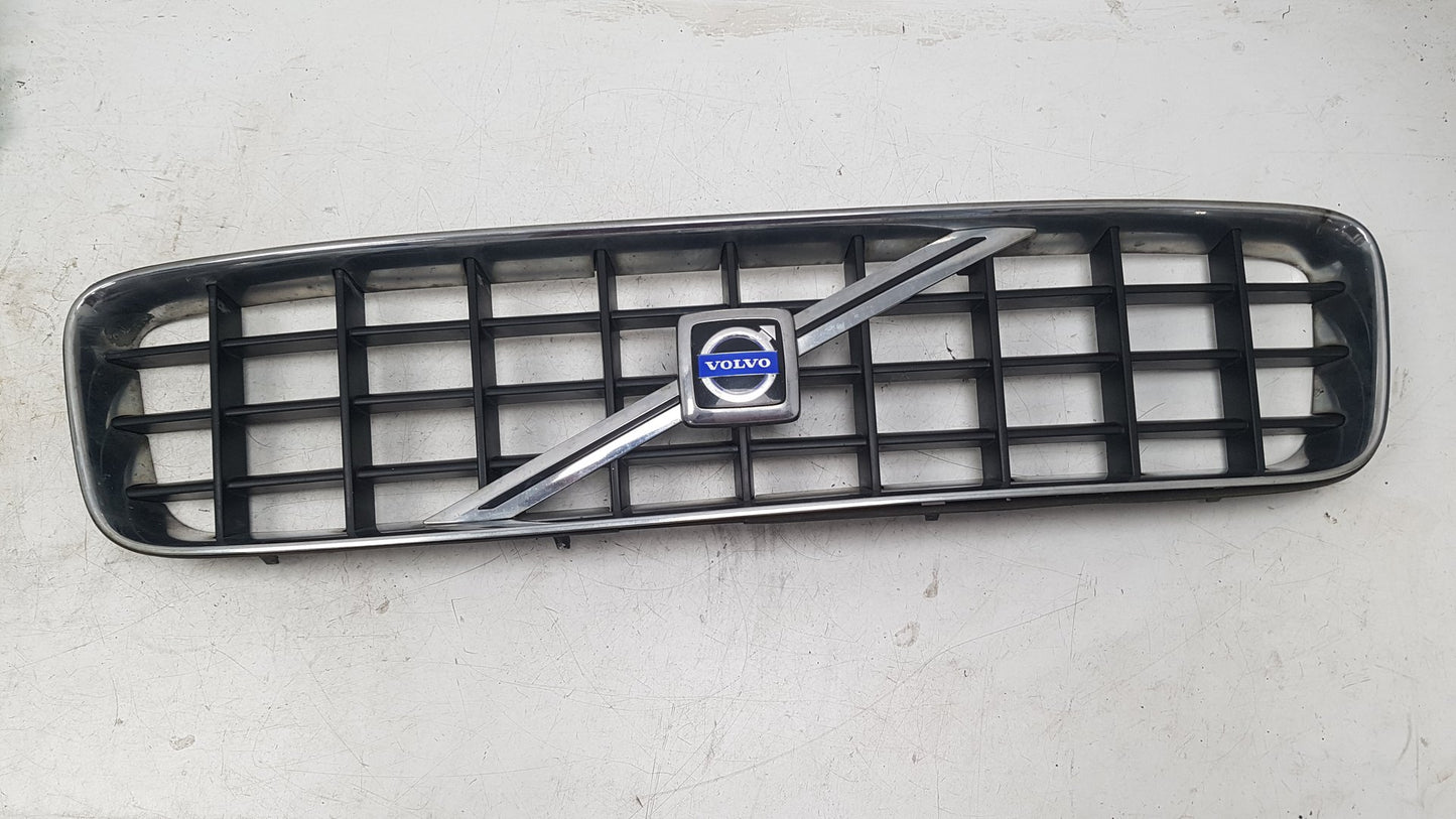 2003 - 2010 Volvo XC90  Estate FRONT GRILL 8620641