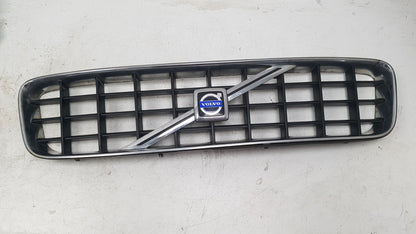 2003 - 2010 Volvo XC90  Estate FRONT GRILL 8620641