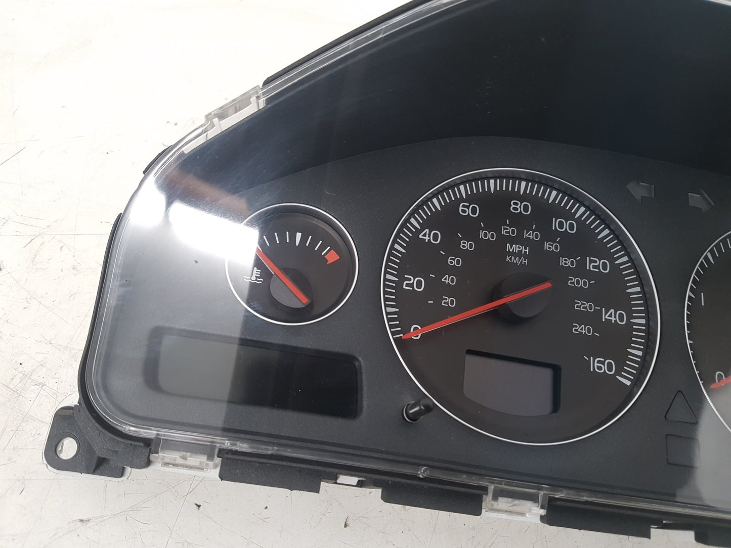 2000 - 2007 Volvo XC70  Estate Instrument Cluster 30746112