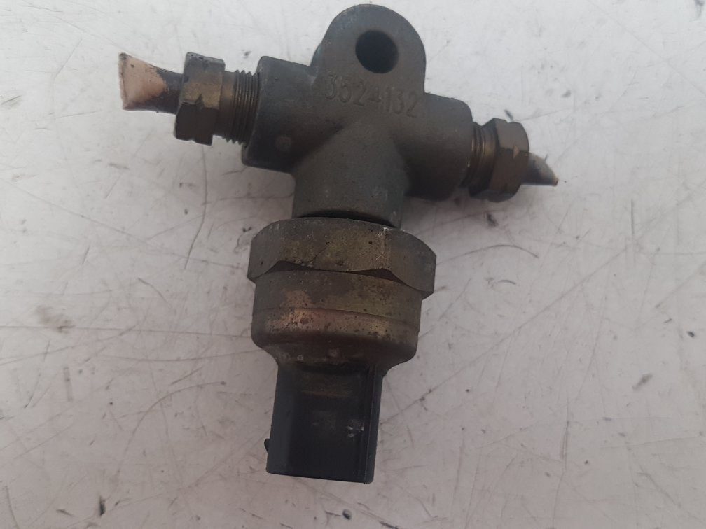 2002 - 2006 Volvo XC90  Estate BRAKE PRESSURE SENSOR 3524132