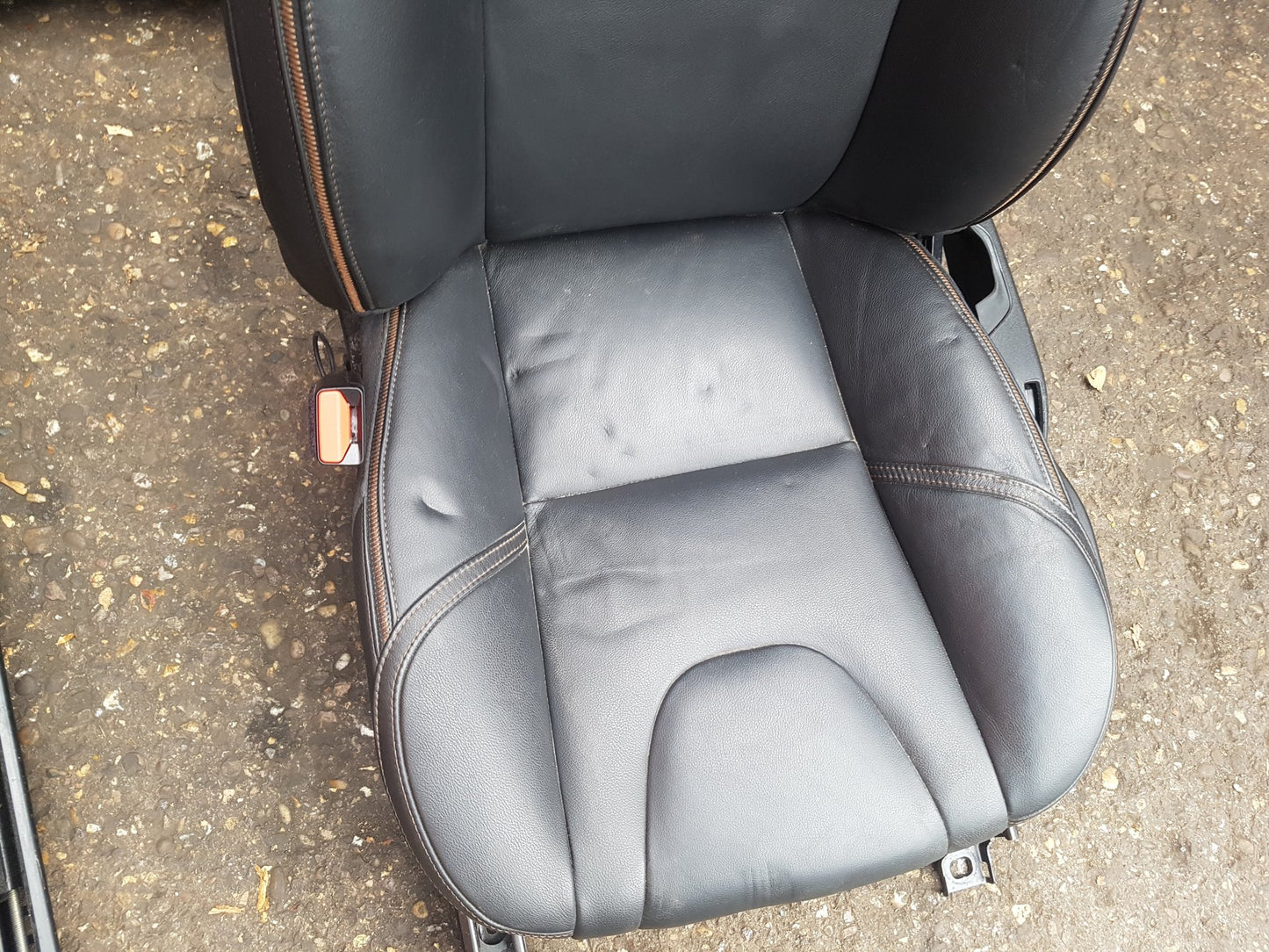 2012 - 2015 Volvo V40  Hatchback Interior