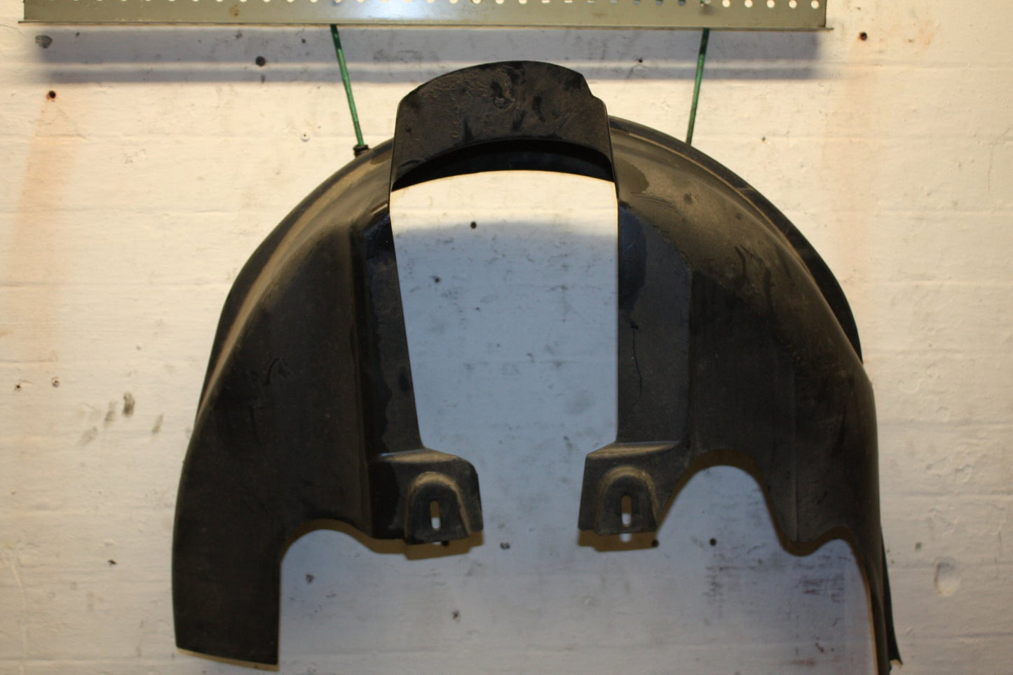 2010 - 2012 Volvo C30   Left Rear Guard Liner 30744038