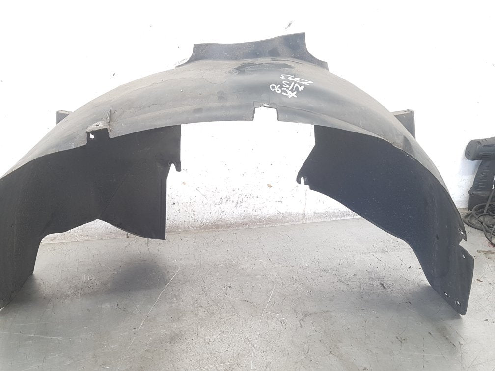 2003 - 2006 Volvo XC90  Estate Left Front Guard Liner 08620530