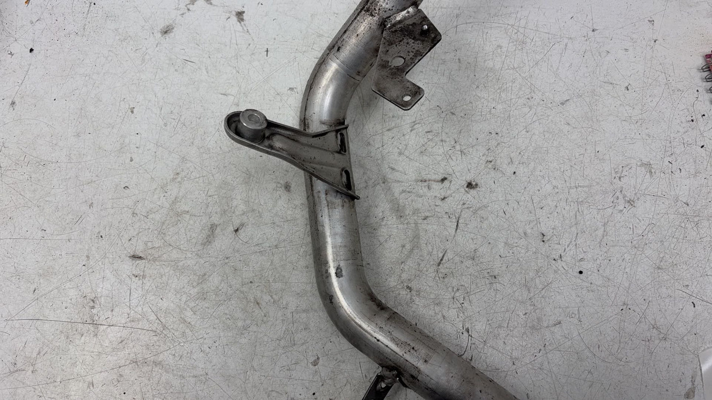 2013 - 2016 Volvo V40 III 525 Hatchback Intercooler Pipe 31370340