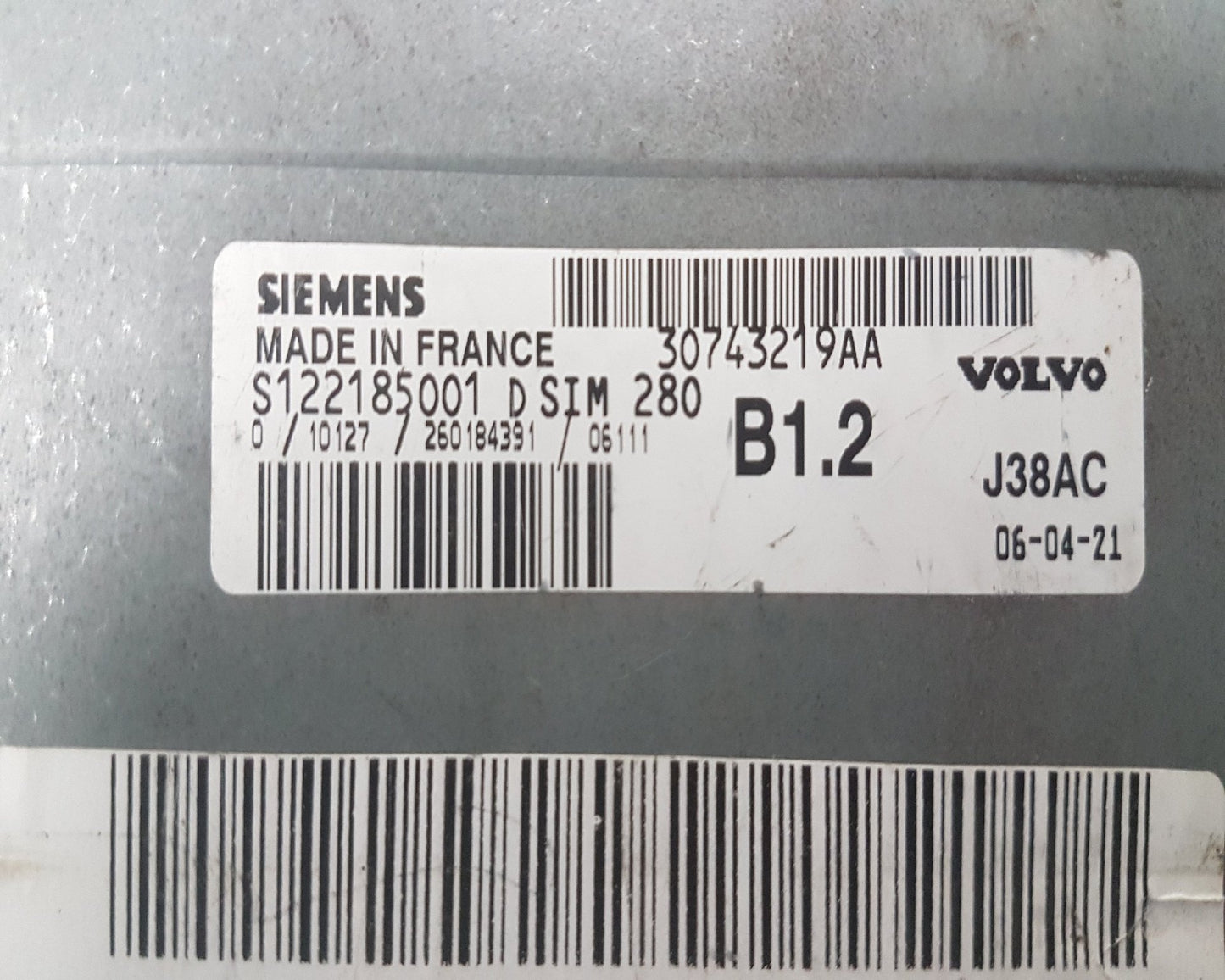 2006 - 2012 Volvo C30  Hatchback Engine ECU 30743219AA