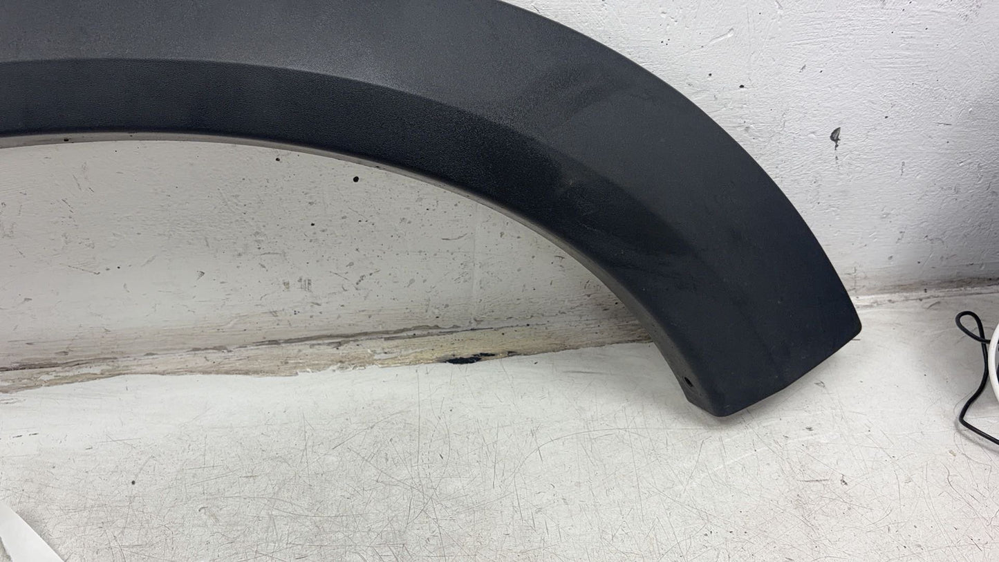 2010 Volvo XC70  Estate Left Rear Wheel Arch Moulding 31283106