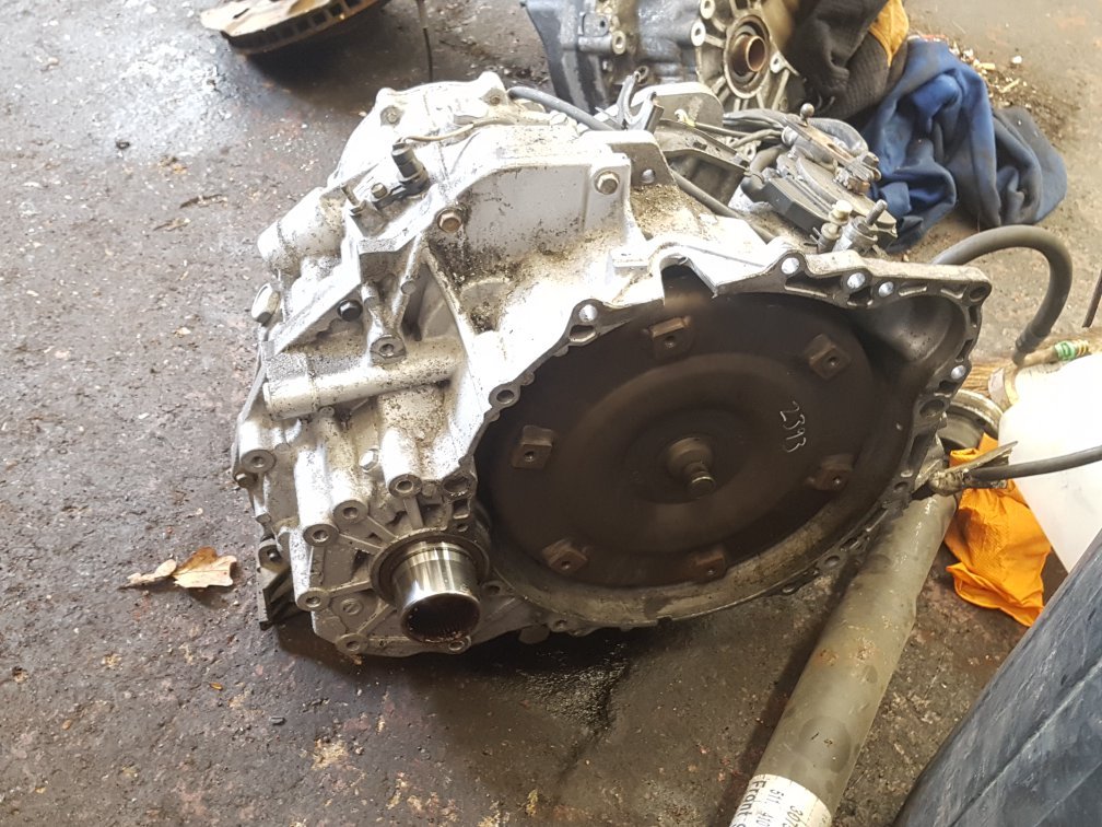 2003 - 2006 Volvo XC90  Estate Automatic Transmission 8675151