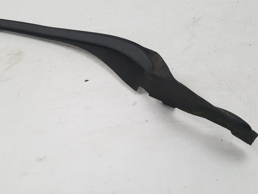 2010 - 2015 Volvo S60   WINDSCREEN MOULDING (PASSENGER SIDE) 30753985