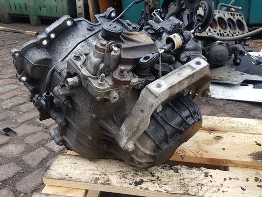 2007 - 2010 Volvo V70  Estate Manual Gearbox 30783235
