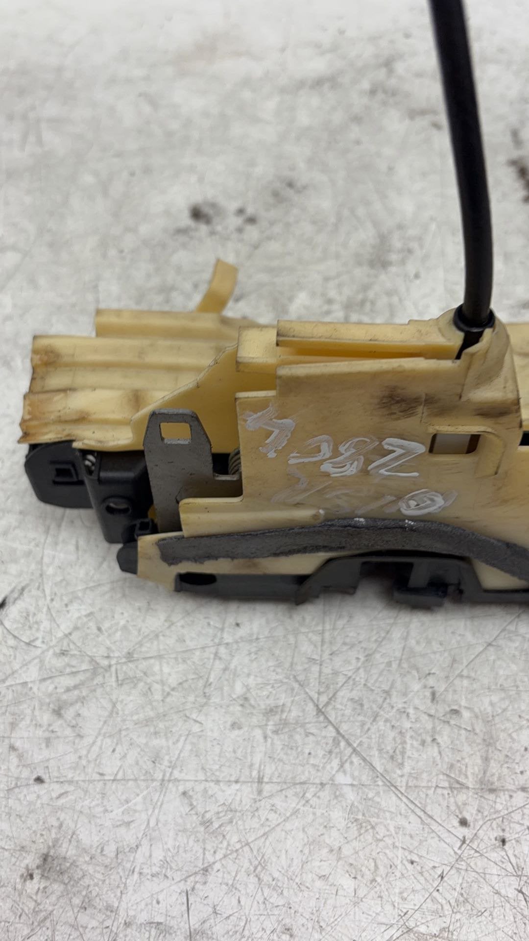 2017 - 2025 Volvo V90 235, 236 Estate Right Rear Door Lock Actuator 32310710