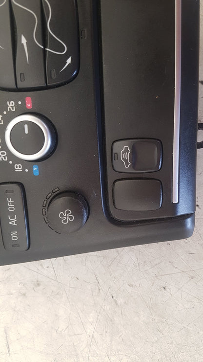 2007 Volvo XC90 I 275 Heater Controls 30710682 VRAC Grade A