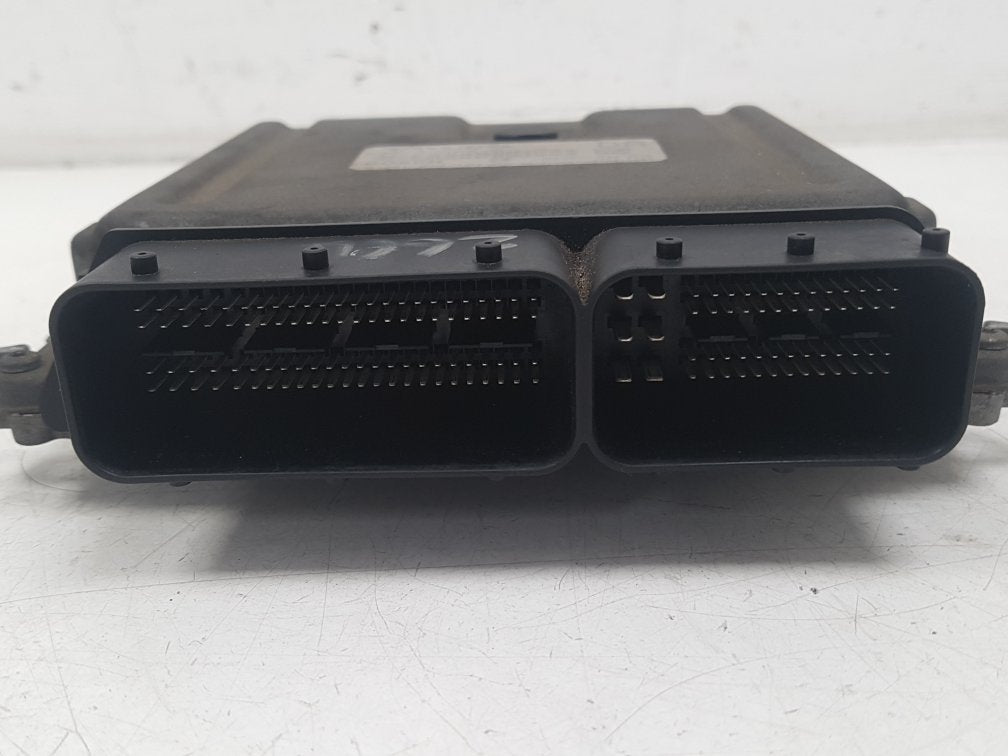 2005 - 2008 Volvo V70  Estate Engine ECU 30729826