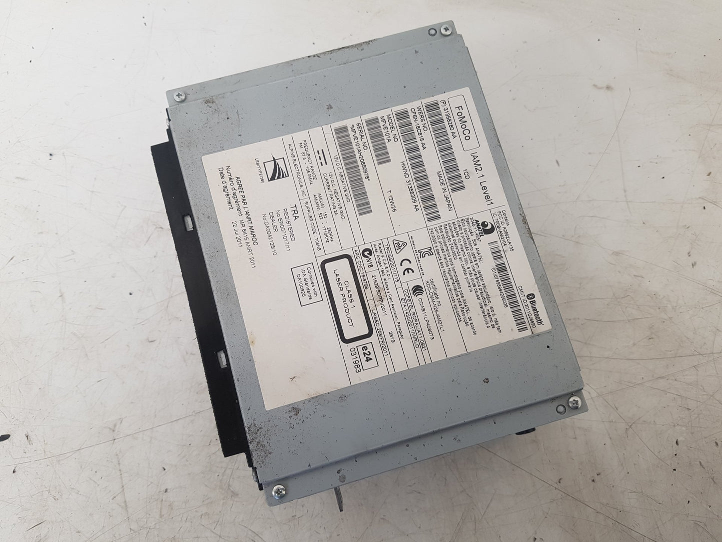 2012 Volvo S60  Saloon RADIO AND CD PLAYER 31358280