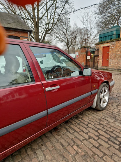 1992 - 1997 Volvo 850  Estate DOOR - BARE (FRONT DRIVER SIDE) 9187317