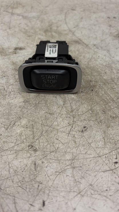 2013 - 2016 Volvo V40 III 525 Hatchback Ignition Switch 31394114
