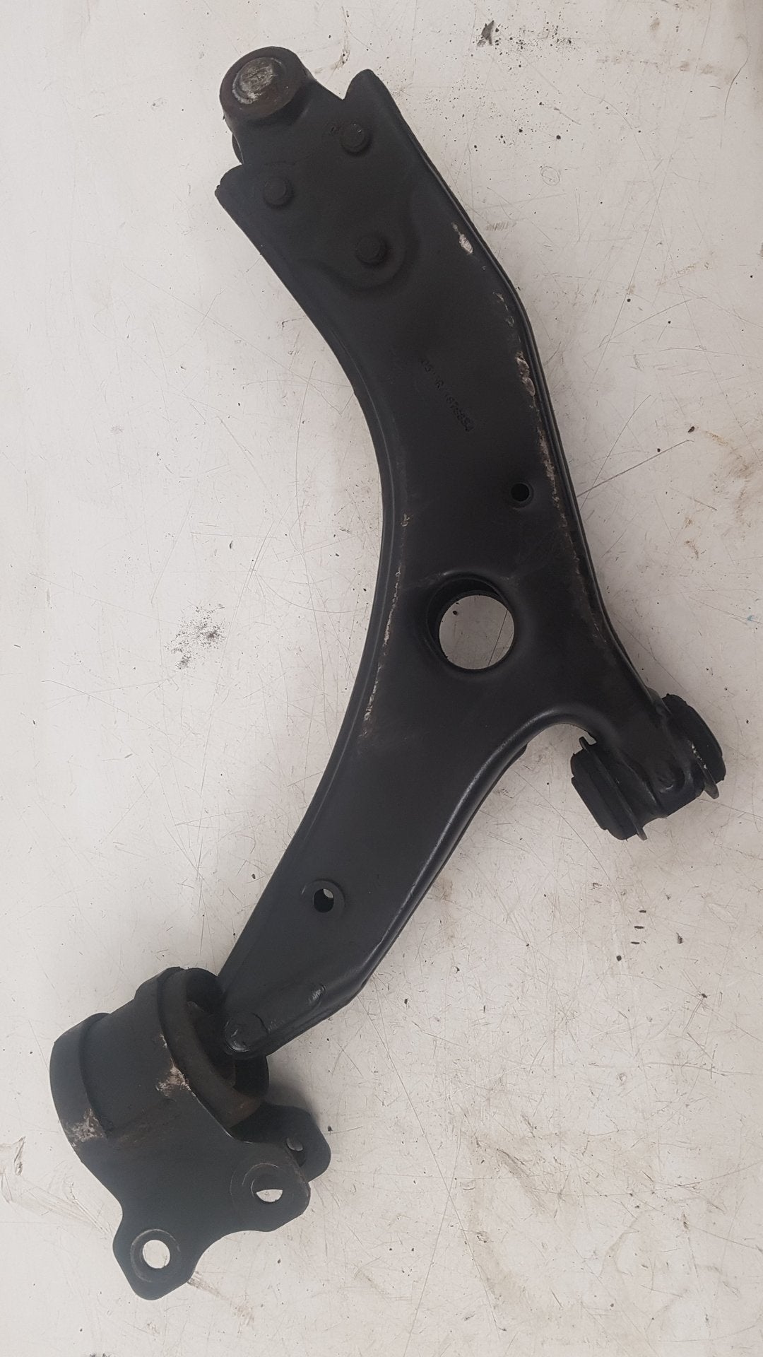2006 - 2012 Volvo C30  Hatchback Right Front Lower Control Arm 455 GREY
