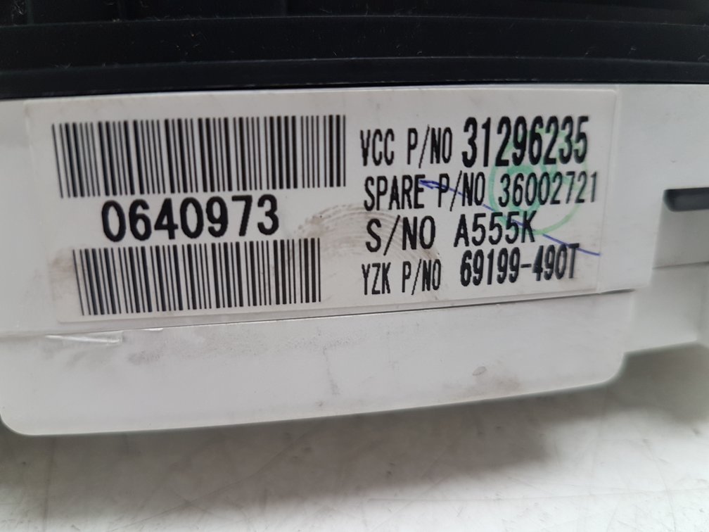 2010 - 2012 Volvo C30  Hatchback Instrument Cluster 31296235