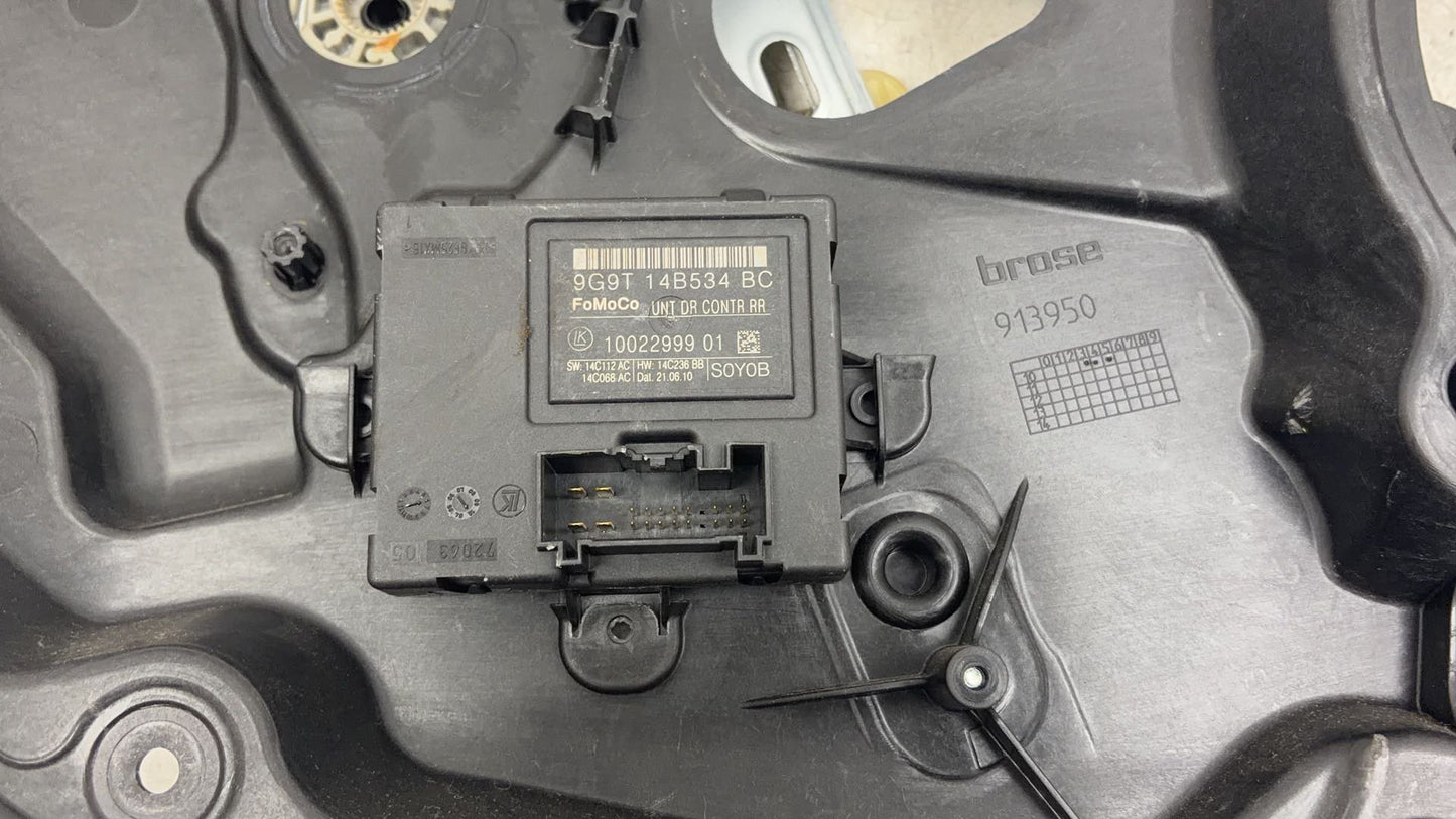 2010 Volvo XC70  Estate Left Rear Window Regulator/Motor 913950