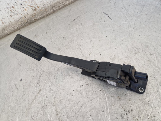 2013 - 2019 Volvo V40 III 525 Hatchback Accelerator Pedal 31280596