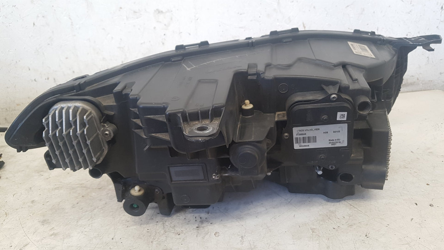 2016 Volvo XC90 II 256 YV1LFA48CG1082848- Left Headlight VRAC Grade A