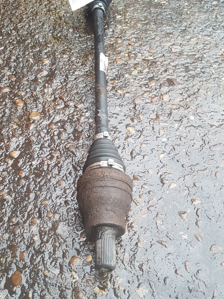 2006 - 2010 Volvo XC90  Estate Right Rear Drive Axle 30735565