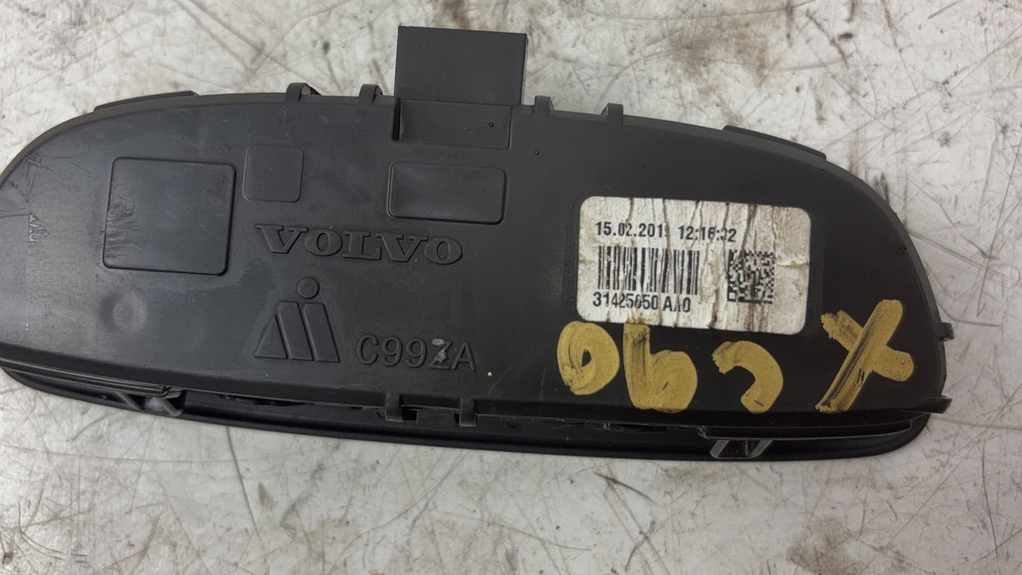 2011 - 2014 Volvo XC90  Estate Rear Interior Light 32289761