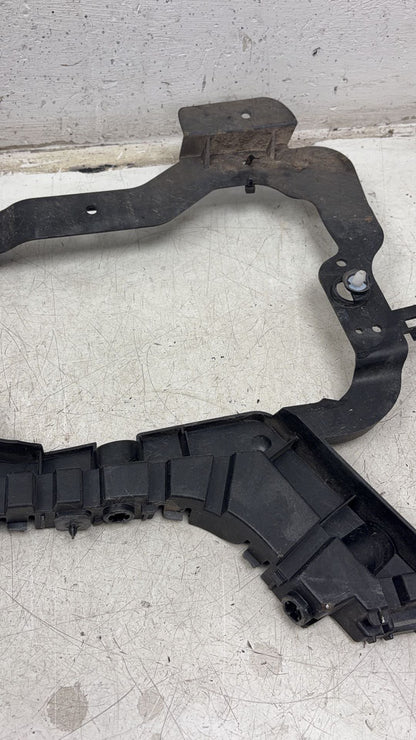 2017 - 2025 Volvo V90 235, 236 Estate BUMPER BRACKET (PASSENGER SIDE REAR) 31383286