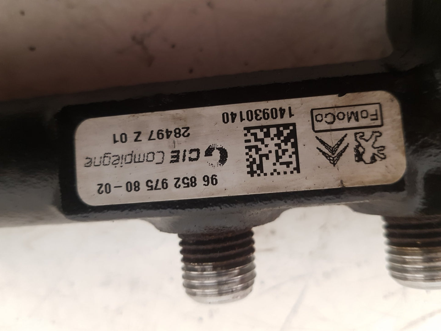 2010 - 2012 Volvo S40  Saloon Injection Rail 968529758002