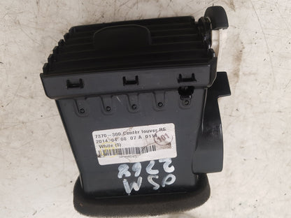 2012 - 2015 Volvo V40  Hatchback AIR VENT (CENTRE FRONT) 30780845
