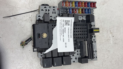 2002 - 2006 Volvo XC90  Estate Interior Fuse Box 30679527
