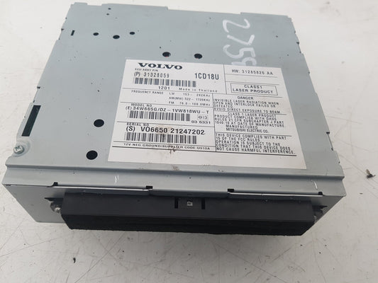 2010 - 2012 Volvo S40  Saloon RADIO AND CD PLAYER 31328059