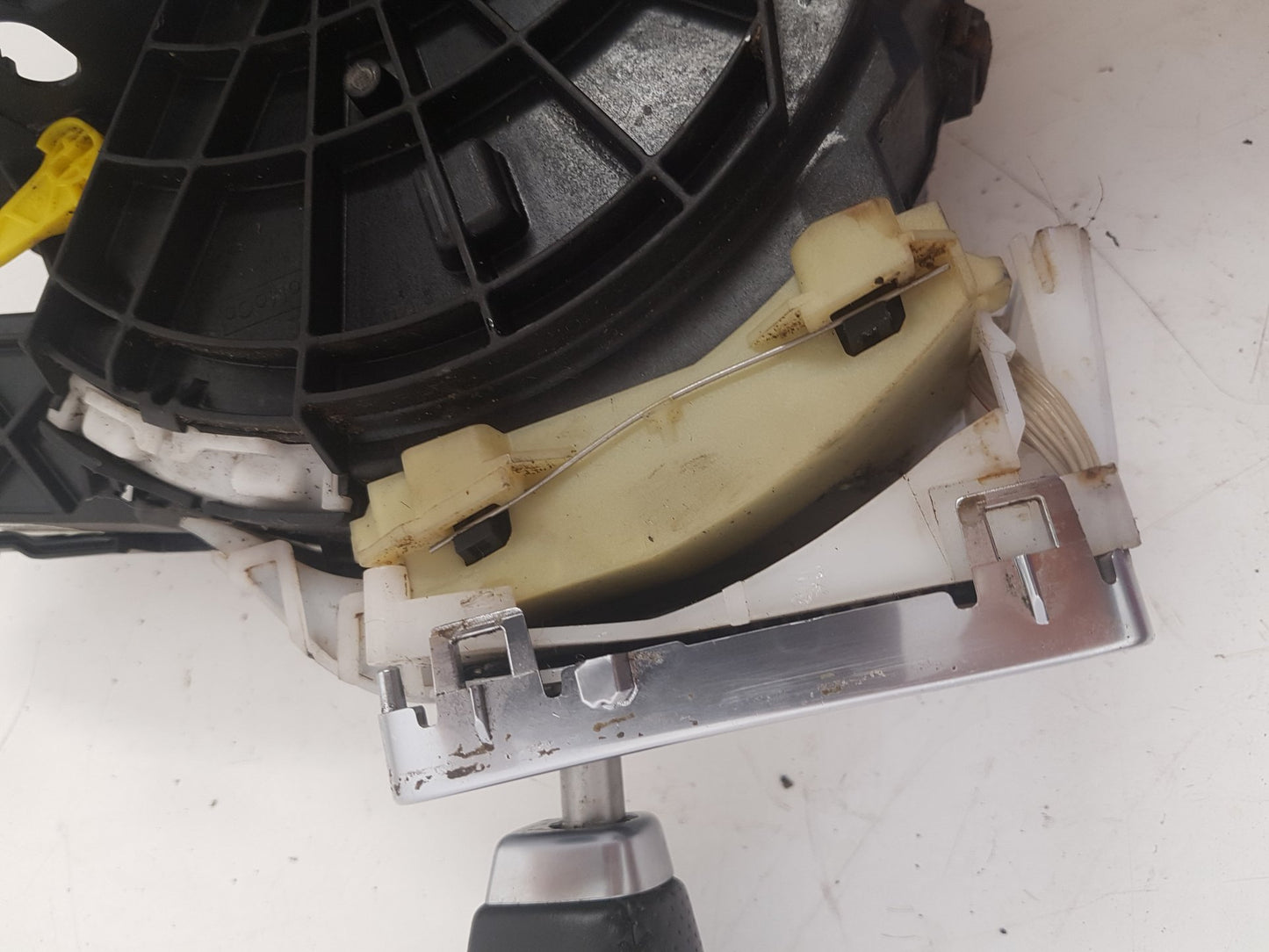 2008 - 2013 Volvo V70  Estate GEARSTICK (AUTOMATIC) 30733069