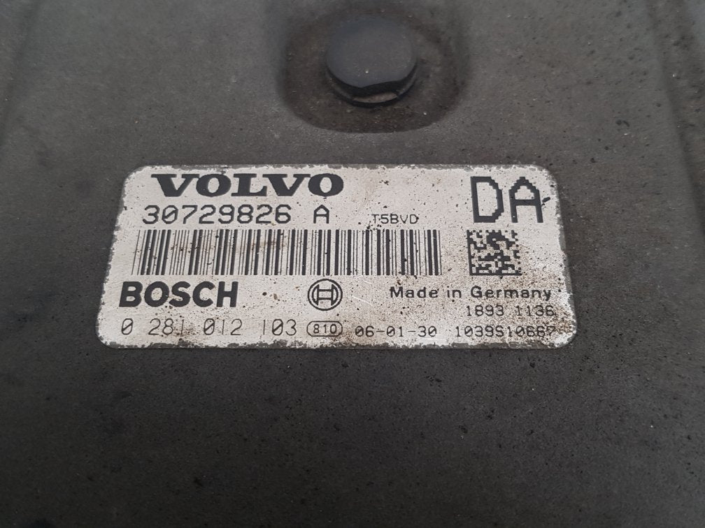 2005 - 2010 Volvo XC90  Estate Engine ECU 30729826