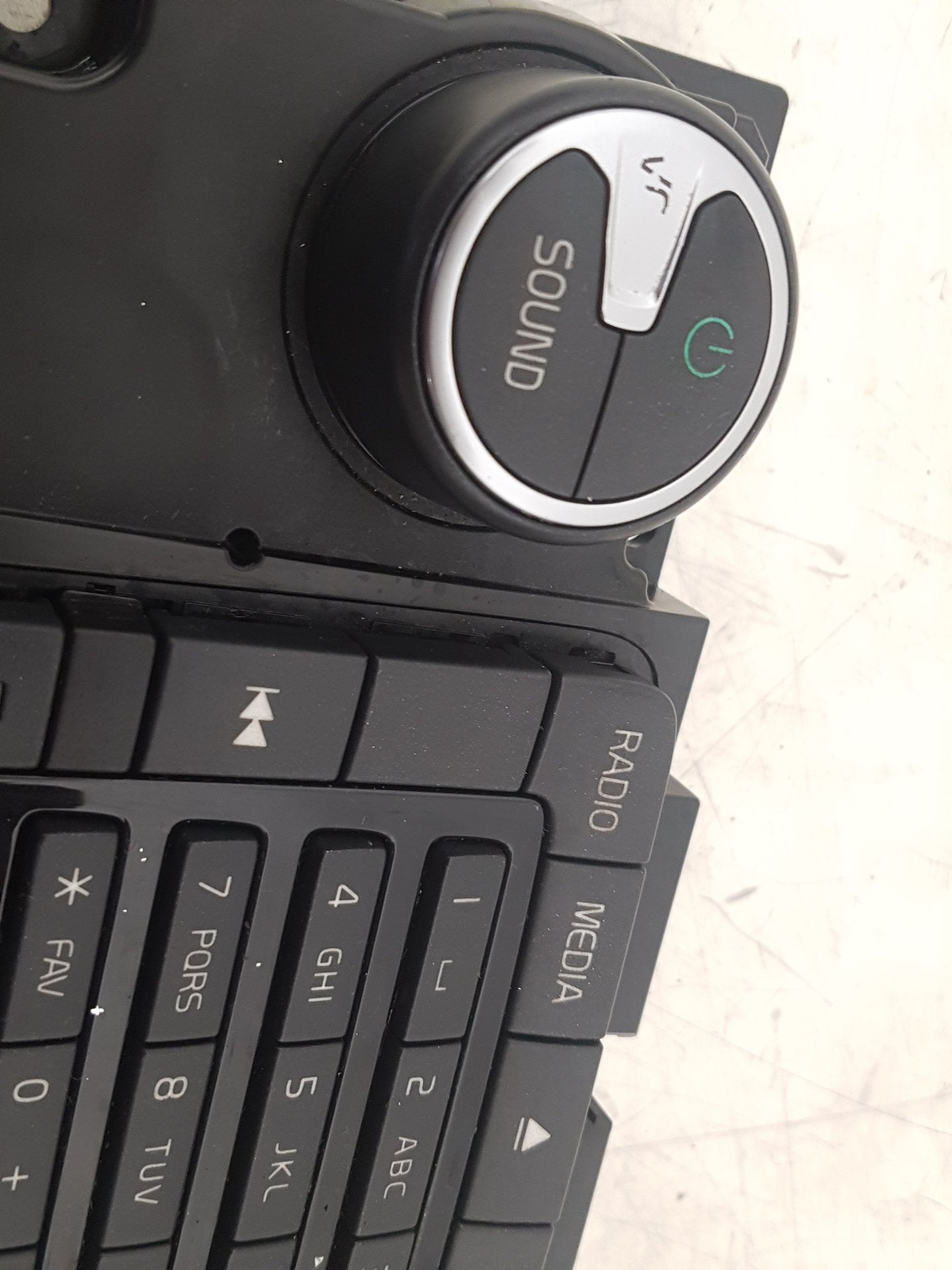 2008 - 2013 Volvo XC60 I 156 Estate HEATER & RADIO CONTROL PANNEL 30795272