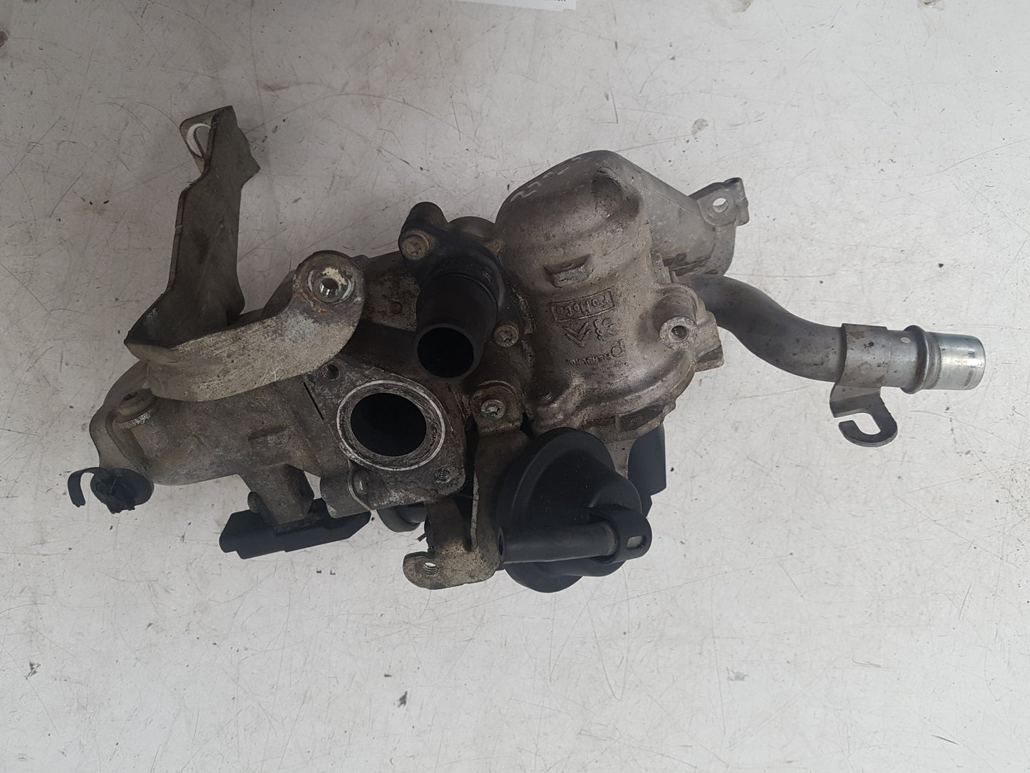 2013 - 2019 Volvo V40 III 525 Hatchback EGR VALVE AND COOLER 31358502