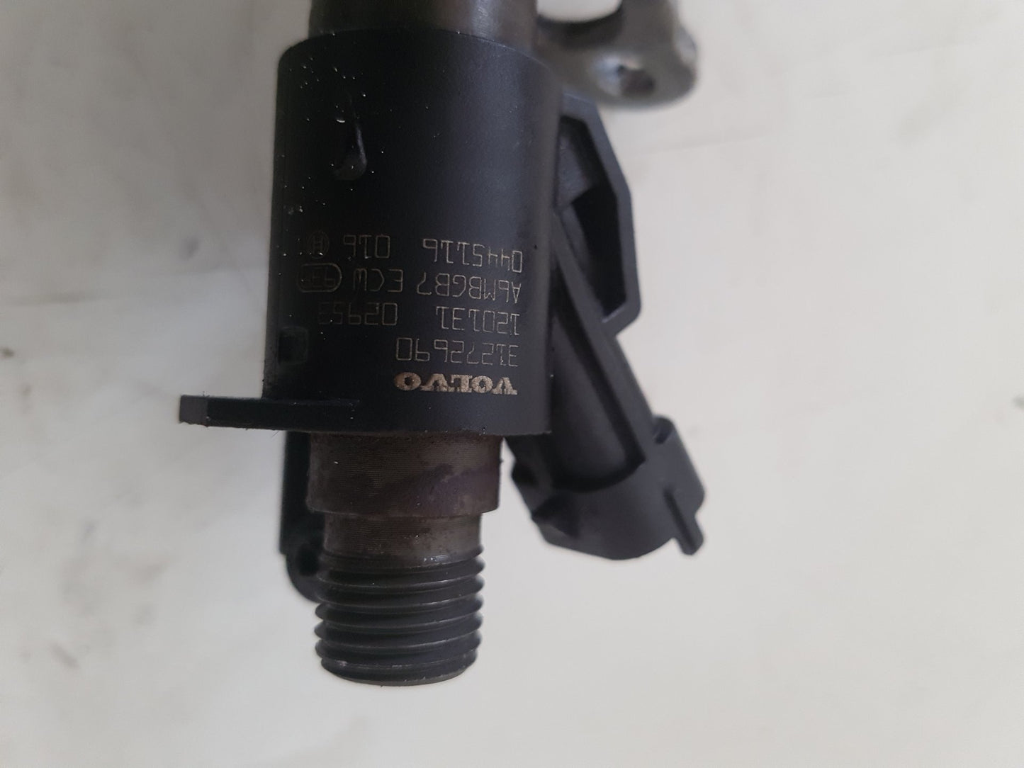 2009 - 2013 Volvo V60  Estate Fuel Injector 31272690