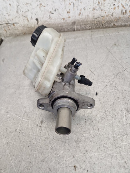 2010 - 2016 Volvo S80  Saloon Brake Master Cylinder
