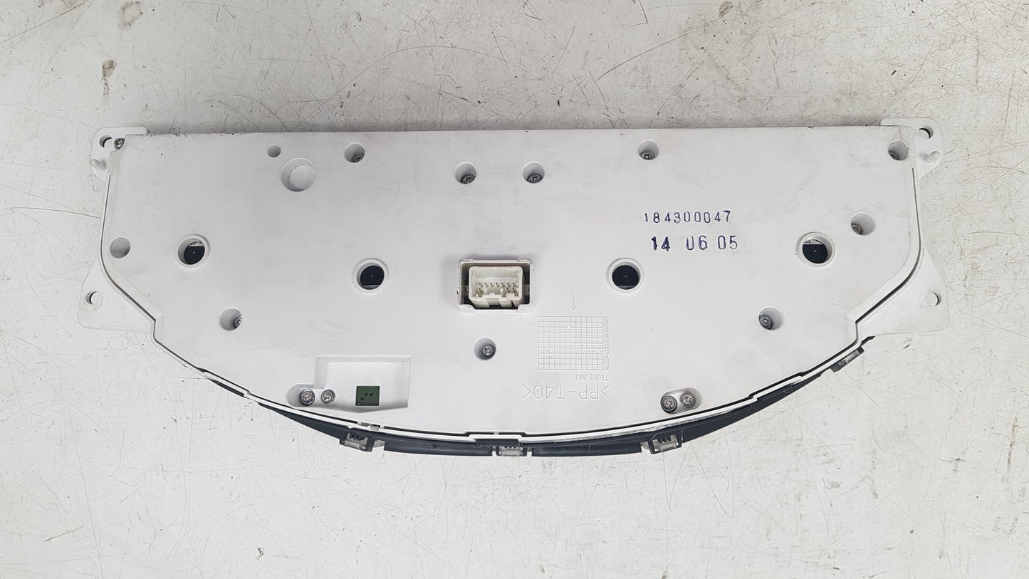 2000 - 2007 Volvo XC70  Estate Instrument Cluster 30746112