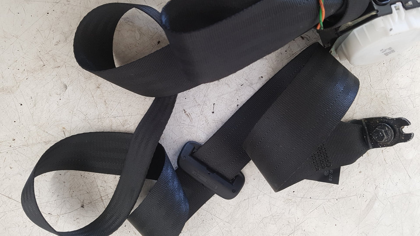 2008 - 2017 Volvo XC60 I 156 SUV Right Rear Seat belt 39818863