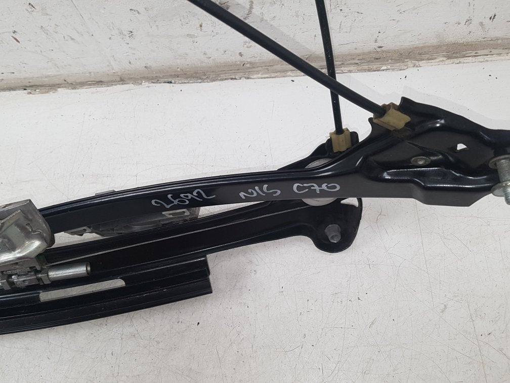 2006 - 2012 Volvo C70  Convertible WINDOW REGULATOR/MECH ELECTRIC  (FRONT PASSENGER SIDE) 30633660