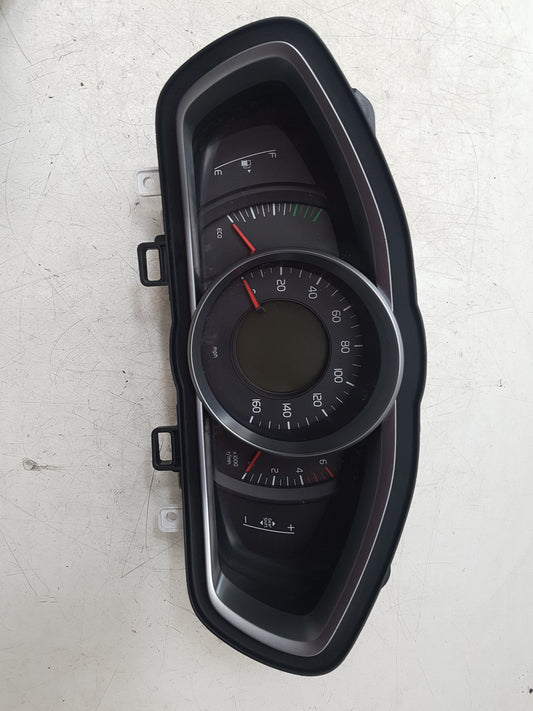 2013 - 2019 Volvo V40 III 525 Hatchback Instrument Cluster 31314484