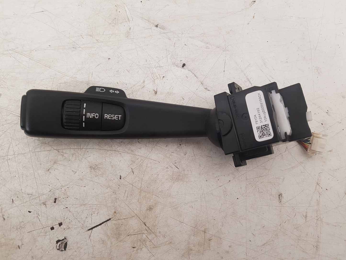 2010 Volvo XC70  Estate INDICATOR STALK 31264162 31264162