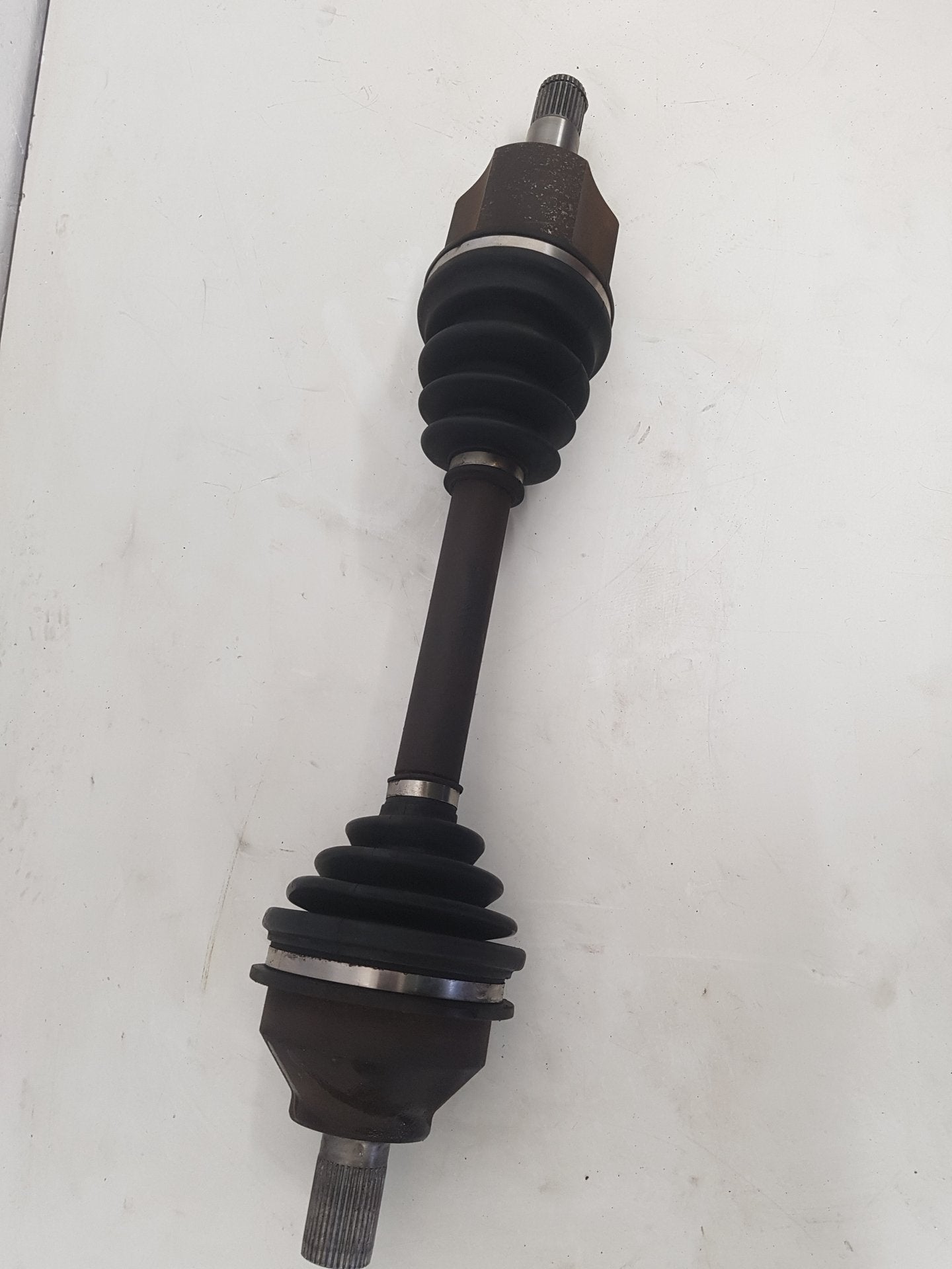 2006 - 2013 Volvo C30  Hatchback Left Front Drive Axle 36001180