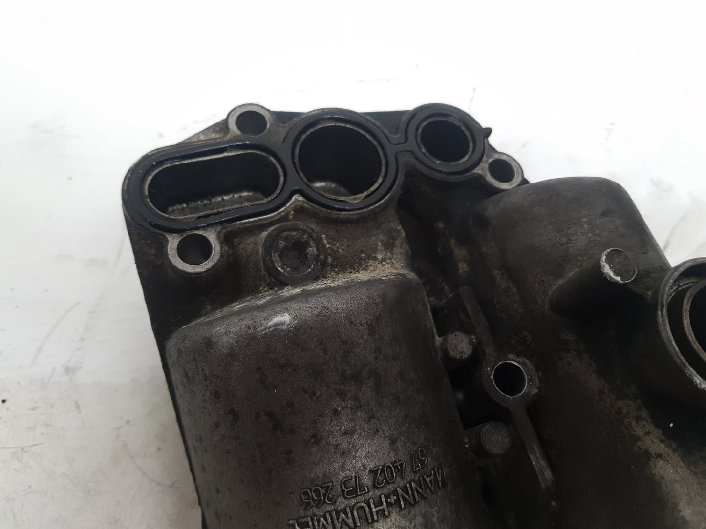 2006 - 2010 Volvo C70  Convertible Oil Filter Housing 6740273266