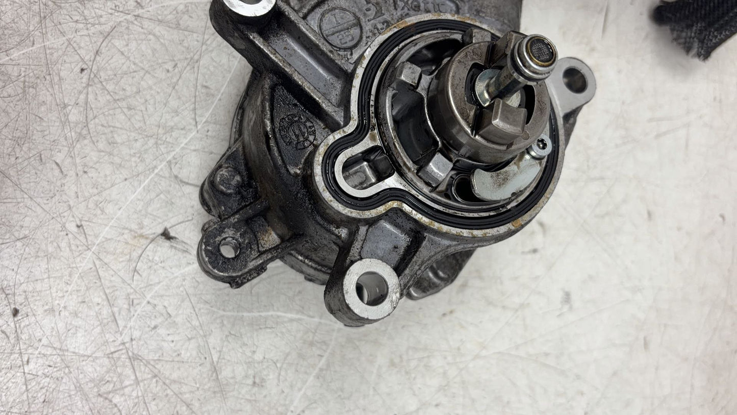 2011 - 2014 Volvo V60 I 155 Estate Brake Vacuum Pump 31258031