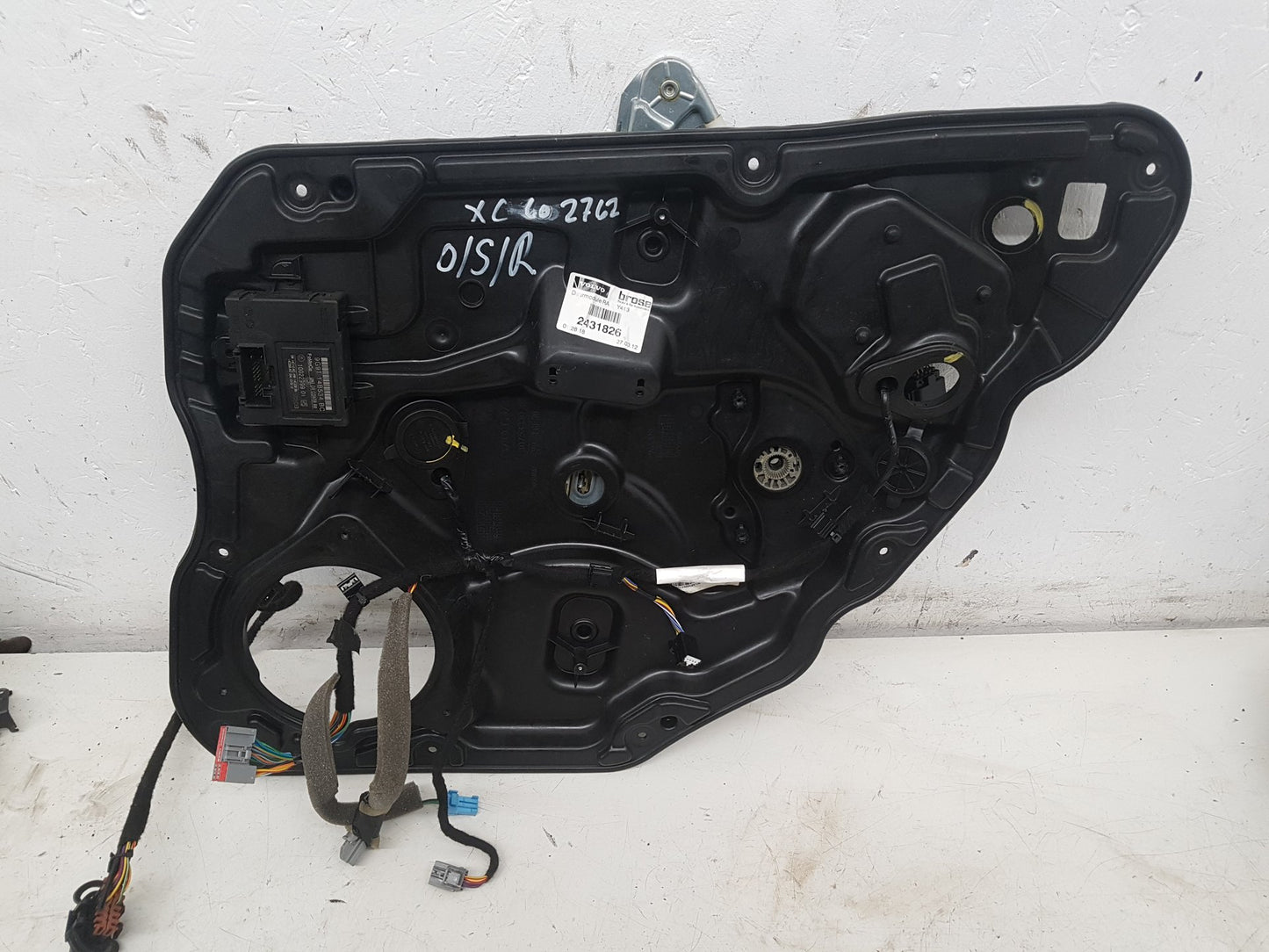 2008 - 2013 Volvo XC60 I 156 Estate Volvo XC60 Rear Window Regulator with Wiring & Door Control Unit 30753330 2008-2017 30753330