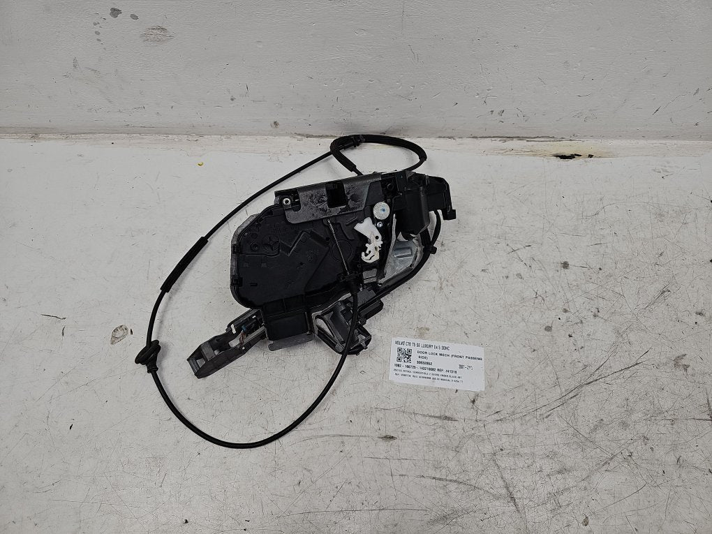 2007 - 2013 Volvo C70  Convertible Left Front Door Lock Actuator 30632852
