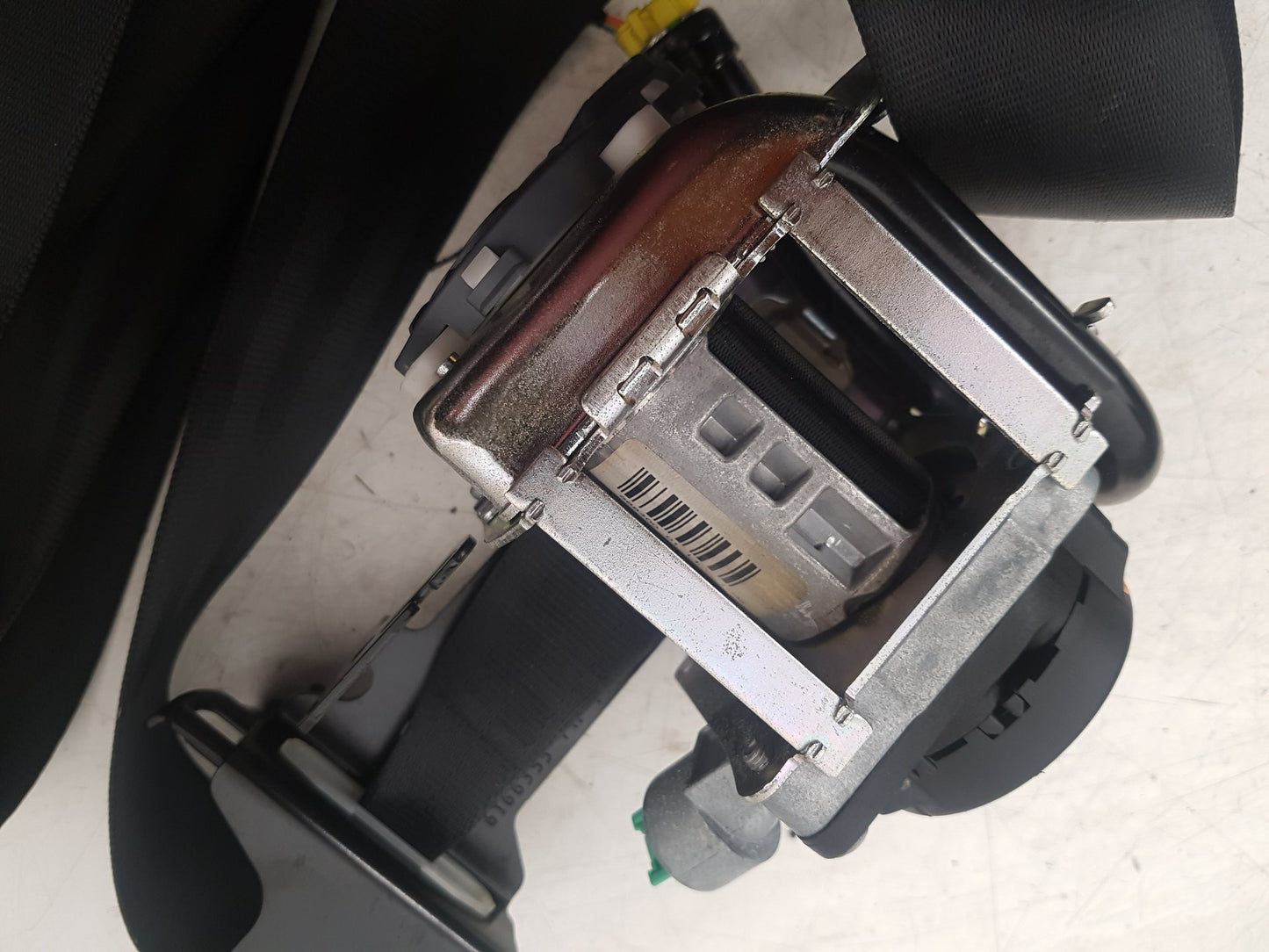 2011 - 2014 Volvo V60 I 155 Estate Left Front Seat Belt 39818841
