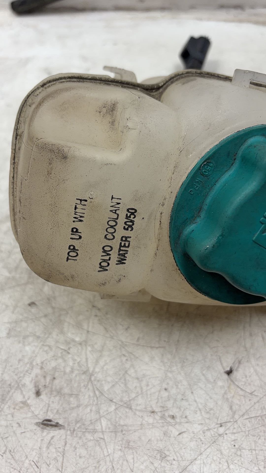 2003 - 2014 Volvo XC90 I 275 Estate Radiator Pressure Bottle 30741971