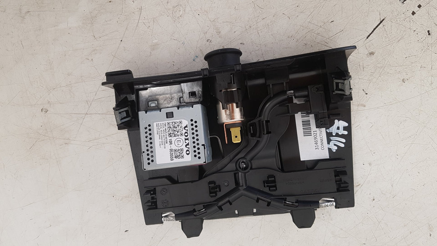 2017 - 2025 Volvo XC40 536 SUV Centre Console Front Cover 31469021, 31407038